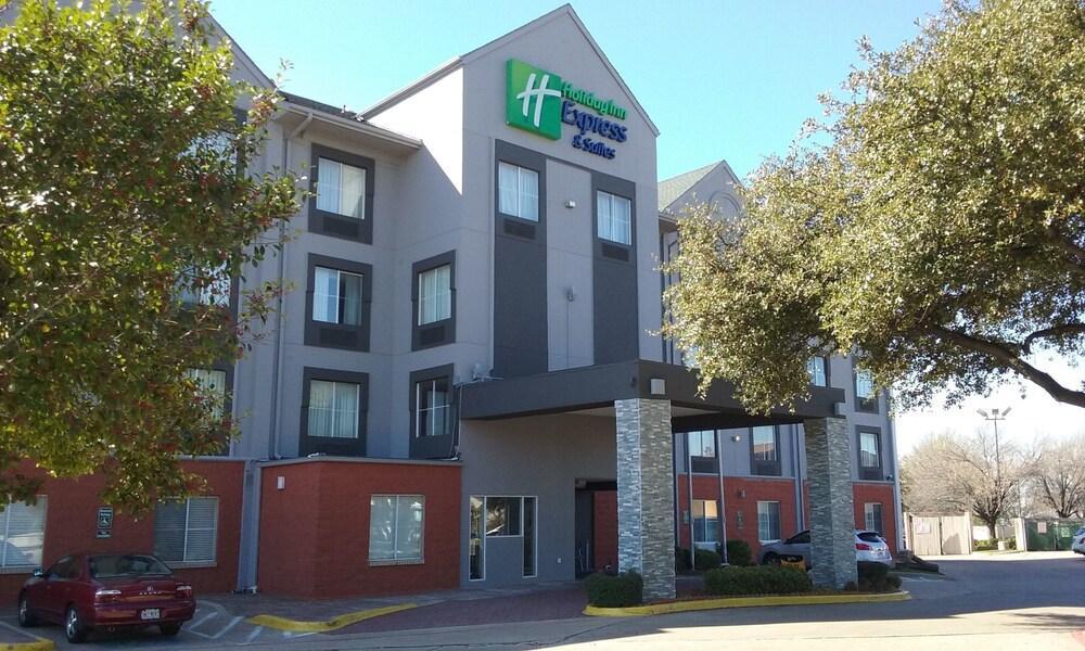 Holiday Inn Express & Suites - Dallas Park Central Northeast By Ihg Exterior photo