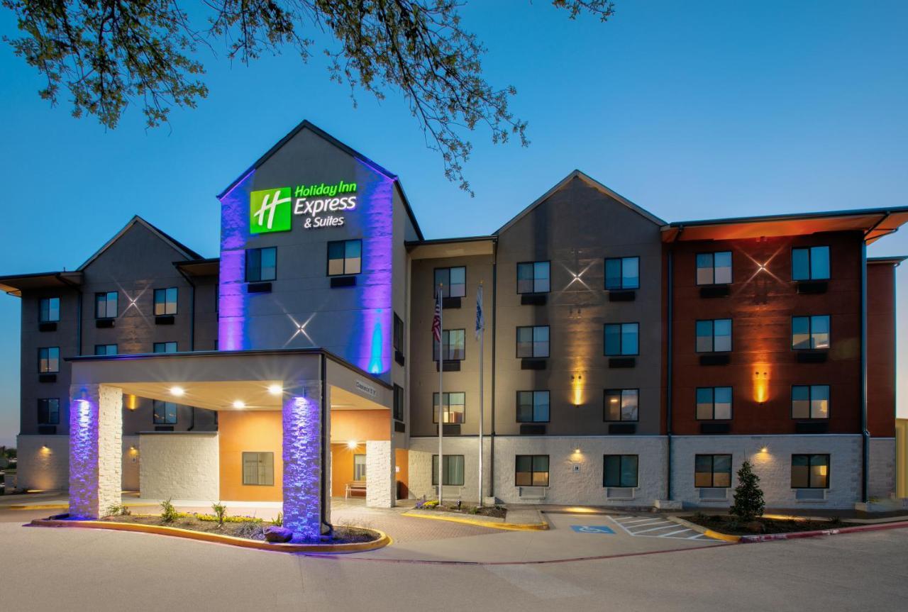 Holiday Inn Express & Suites - Dallas Park Central Northeast By Ihg Exterior photo
