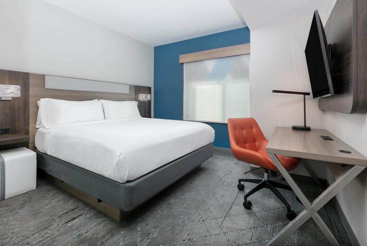 Holiday Inn Express & Suites - Dallas Park Central Northeast By Ihg Exterior photo