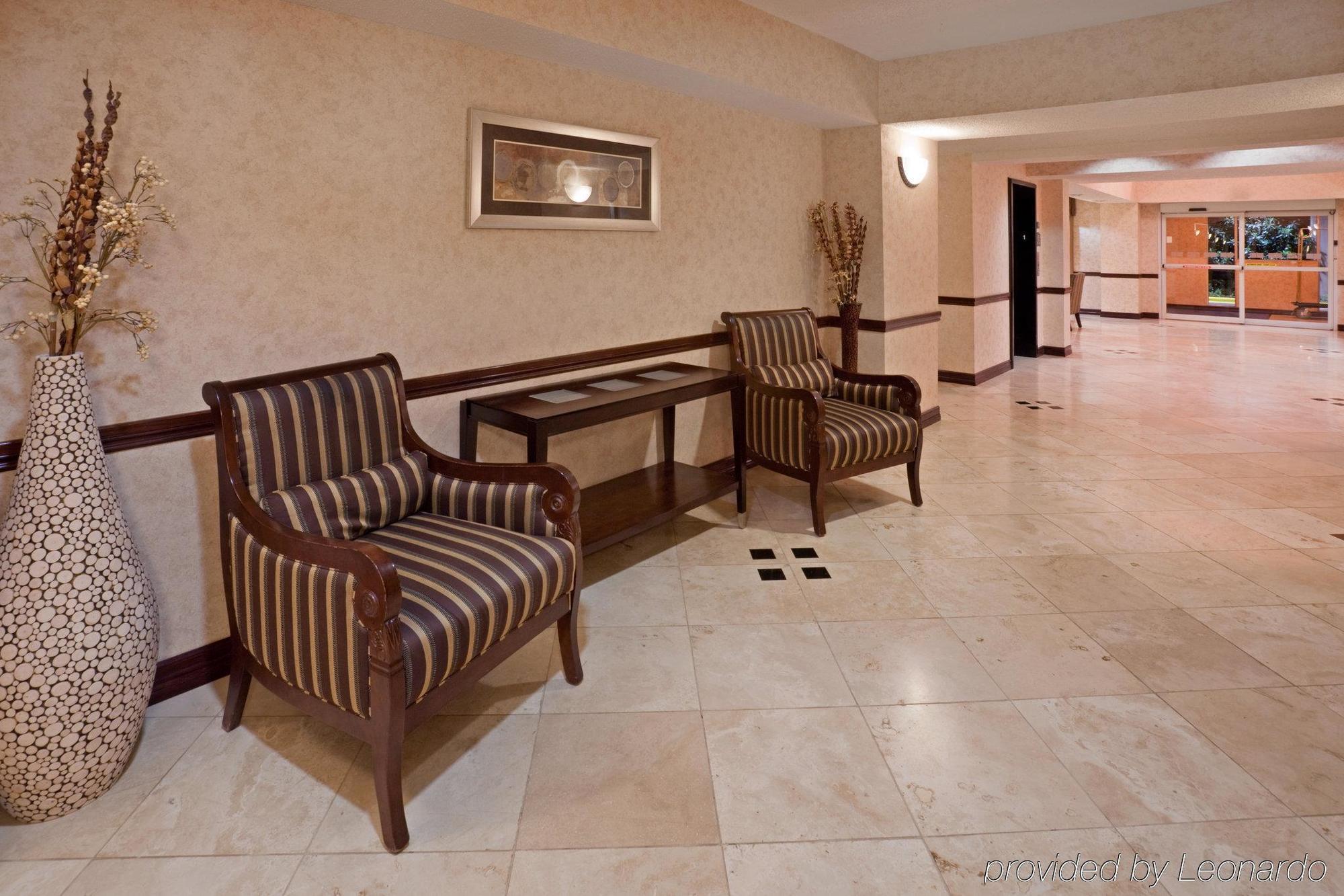 Holiday Inn Express & Suites - Dallas Park Central Northeast By Ihg Interior photo