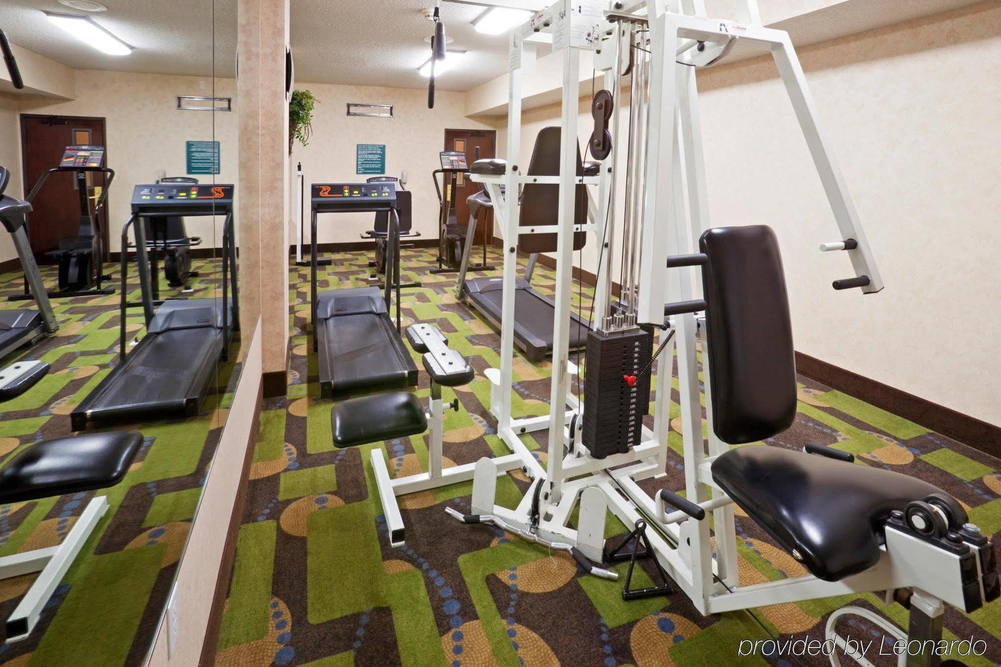 Holiday Inn Express & Suites - Dallas Park Central Northeast By Ihg Facilities photo