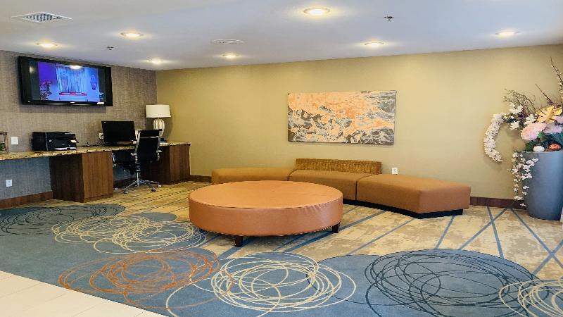 Holiday Inn Express & Suites - Dallas Park Central Northeast By Ihg Exterior photo